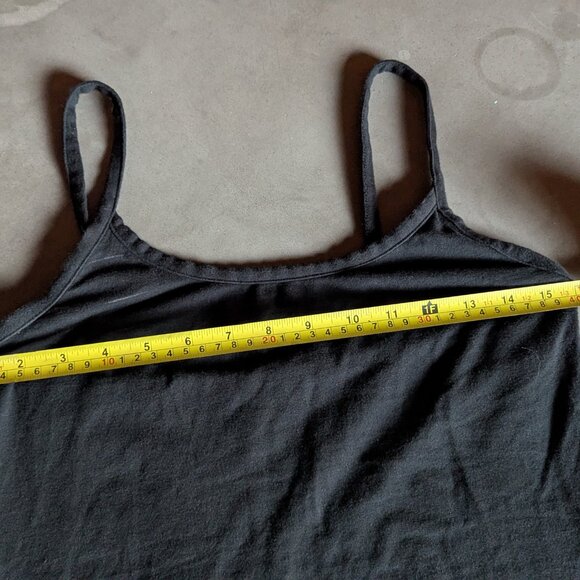 Everlane The Supima® Form Spaghetti Strap Cami | M / Black - Picture 15 of 16